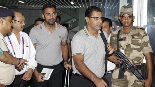 Waqar Younis begs forgiveness for Pakistan's poor show in T20 World Cup