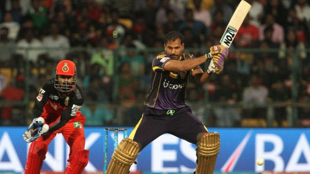 Pathan stuns RCB with brilliant hitting