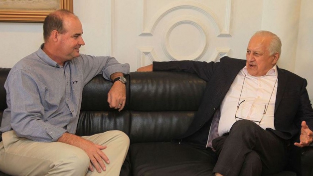 Mickey Arthur hopes not to get sacked as Pakistan coach