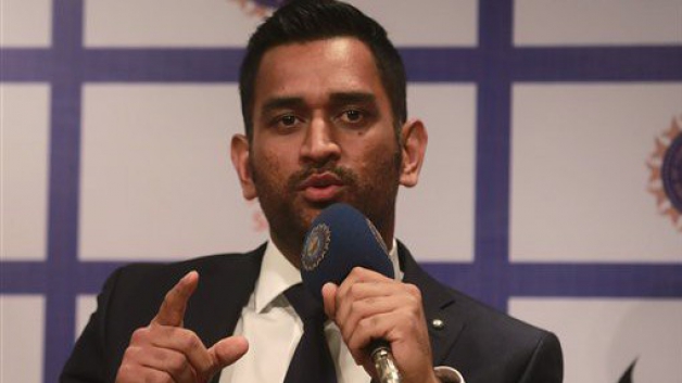 ms dhoni donates wicketkeeping gloves pads to help cancer patient 3439 MS Dhoni donates wicketkeeping gloves & pads to help cancer patient