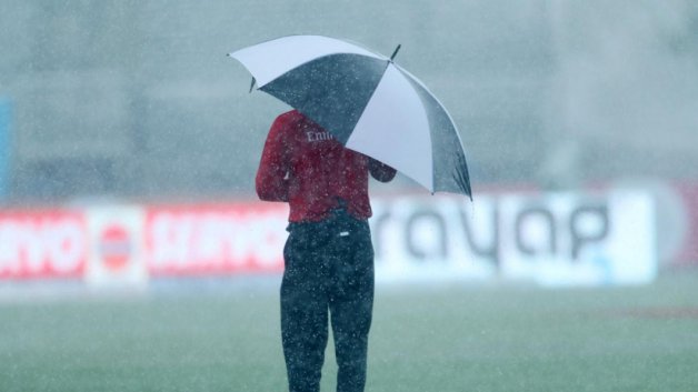 IND v WI 2nd T20: Rain denies India chance to level series