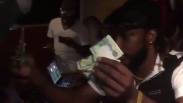 VIDEO: Why was Chris Gayle flaunting currency notes?