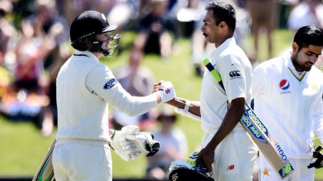 New Zealand inch closer to break 31-year jinx
