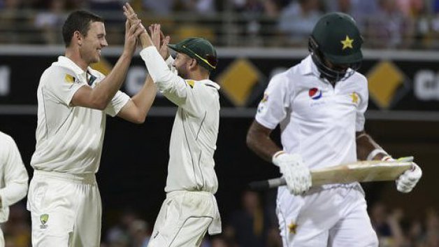 AUS V PAK 1st Test: Pakistan reeling at 97-8 in reply to Australia's 429