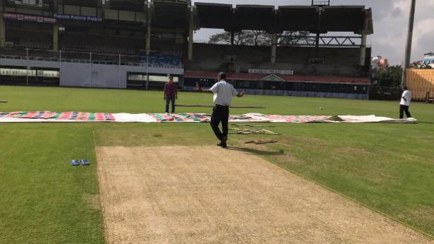 ind vs eng burning coal to dry match strip for 4th test 7149 IND vs ENG: Burning coal to dry match strip for 4th Test