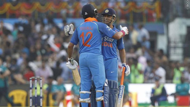 ind v eng yuvraj dhoni masterclass power india to 15 run win take series 2 0 7841 IND V ENG: Yuvraj, Dhoni masterclass power India to 15-run win, take series 2-0