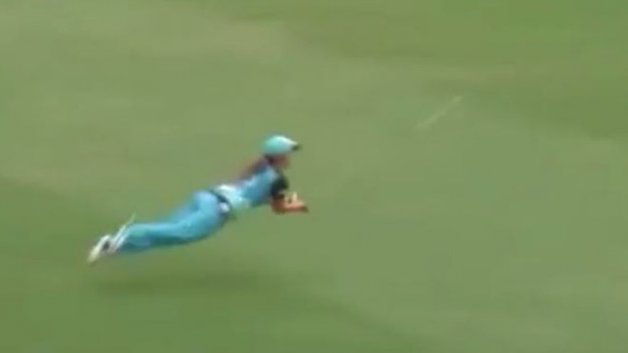 watch haidee birkett takes screamer in wbbl 7508 WATCH: Haidee Birkett takes screamer in WBBL