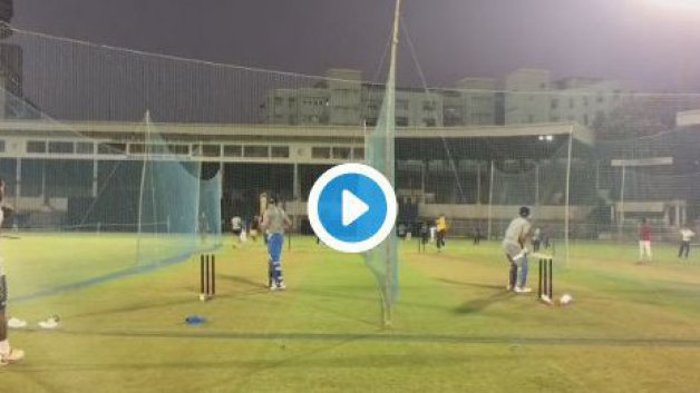 dhoni yuvraj turn the clock back with big hitting in practice session 7642 Dhoni, Yuvraj turn the clock back with big hitting in practice session