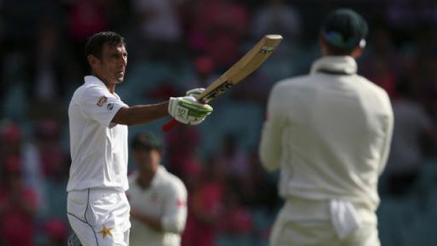 aus v pak younis scores record breaking century but australia still on top 7575 AUS V PAK: Younis scores record-breaking century but Australia still on top