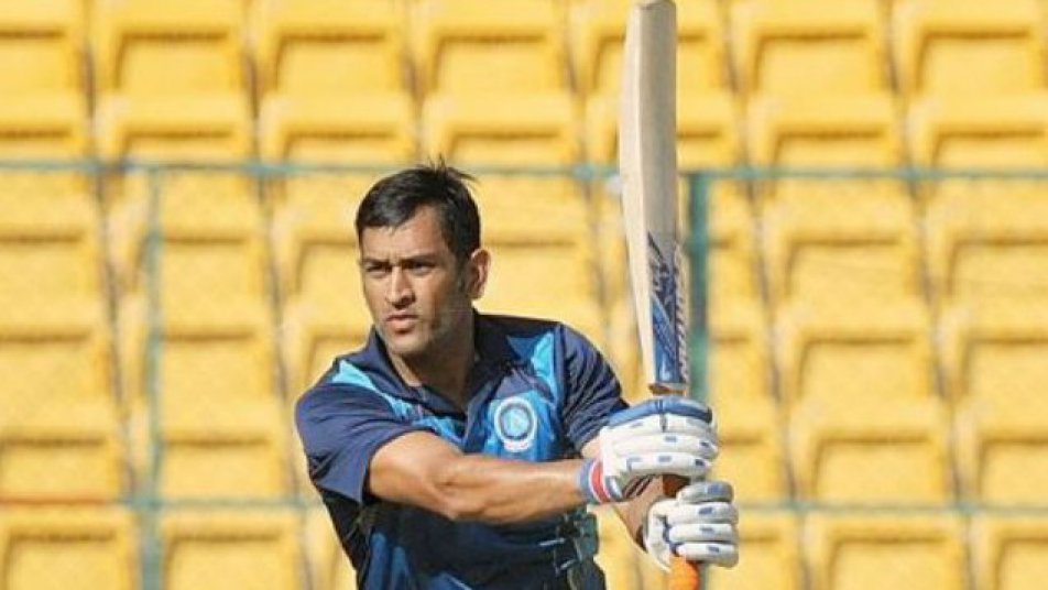 fire in dhoni s team hotel jharkhand bengal vijaya hazare semi postponed 8823 Fire in Dhoni's team hotel; Jharkhand-Bengal Vijay Hazare semi postponed