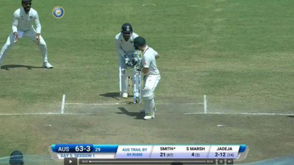 watch steve smith suffers brainfade 2 0 8898 WATCH: Steve Smith suffers 'brainfade 2.0'