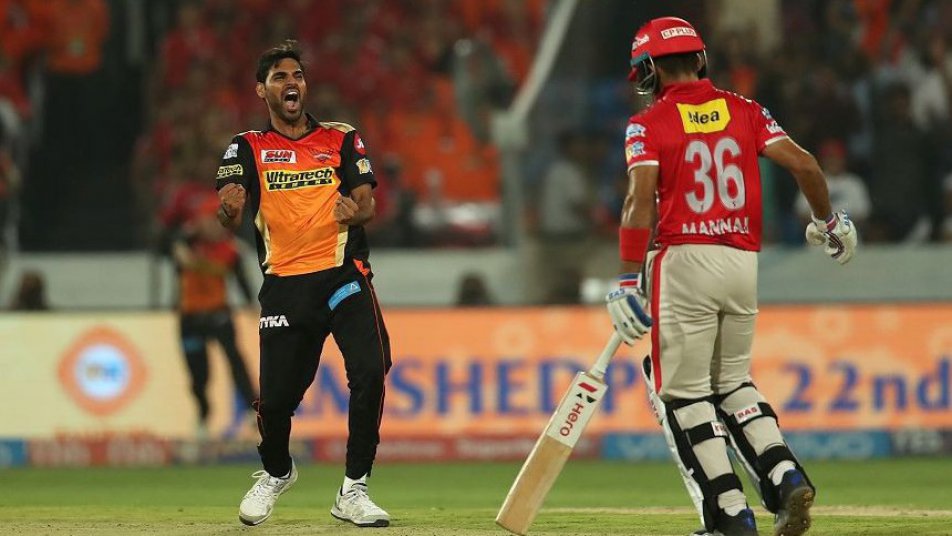 IPL 10: Ice-cool Bhuvneshwar guides Sunrisers to five-run win