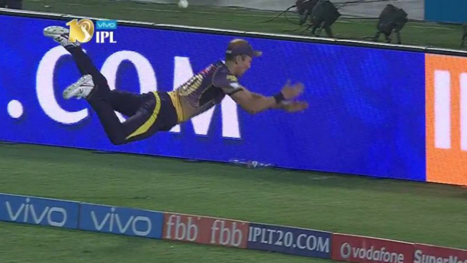 watch boult takes flight to save certain six 9211 WATCH: Boult takes flight to save certain six