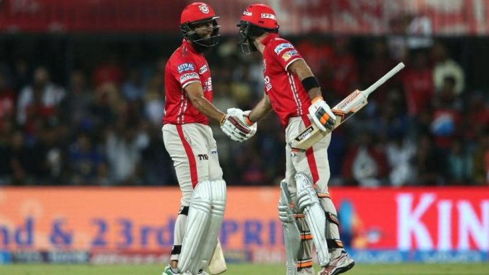 Amla's maiden century, Maxwell's cameo decimate Mumbai, Kings XI post 198 for 4