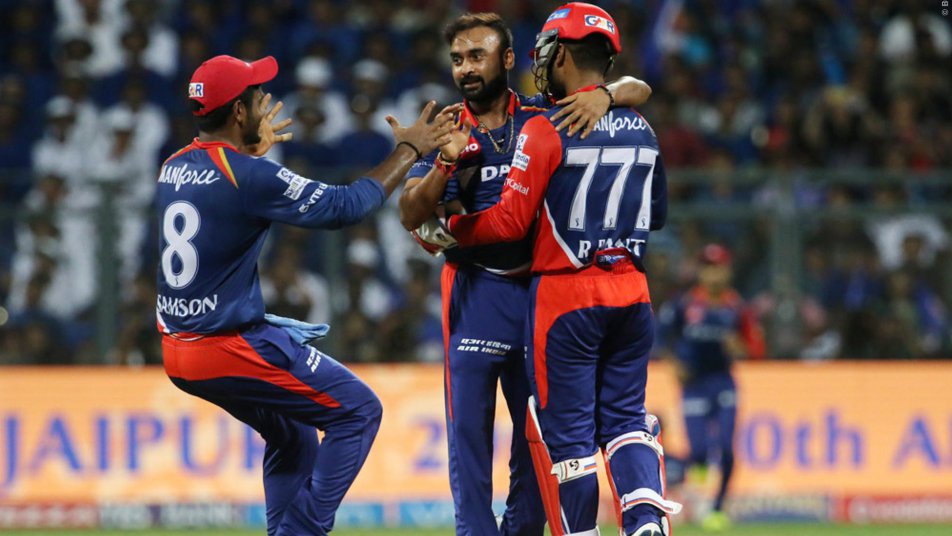 Mishra and pacers restrict Mumbai to 142 for 8