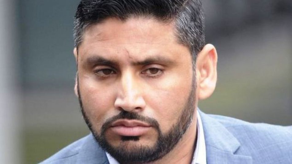 pakistani cricketer jailed in wife beating case in uk 9219 Pakistani cricketer jailed in wife beating case in UK