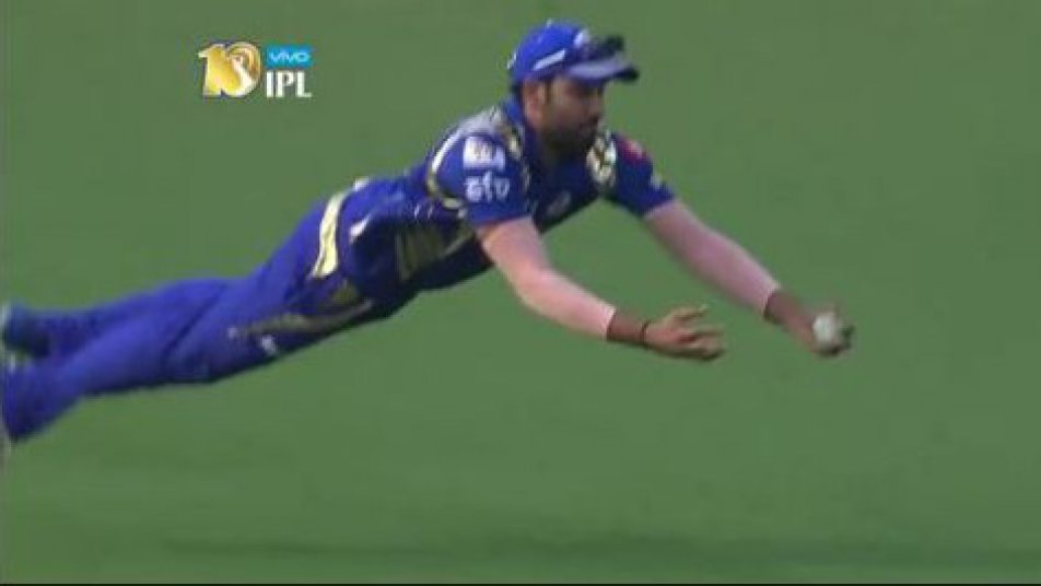 rohit sharma s stunning one handed catch becomes talk of the town 9382 Rohit Sharma's stunning one handed catch becomes talk of the town
