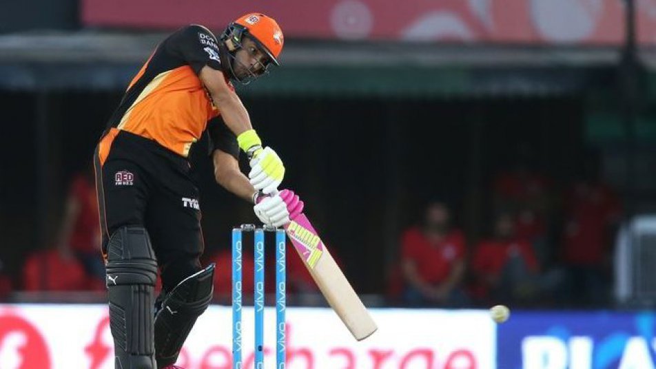 yuvraj sizzles as sunrisers post 207 4 vs rcb in opener 9160 Yuvraj sizzles as Sunrisers post 207/4 vs RCB in opener