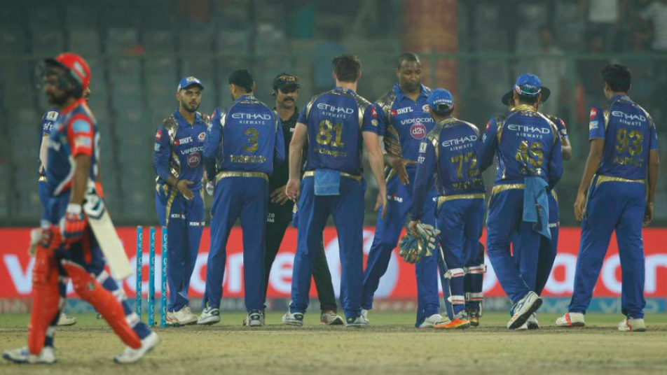 ipl 10 delhi bowled out for 66 suffer 146 run loss to mumbai 9833 IPL 10: Delhi bowled out for 66, suffer 146-run loss to Mumbai