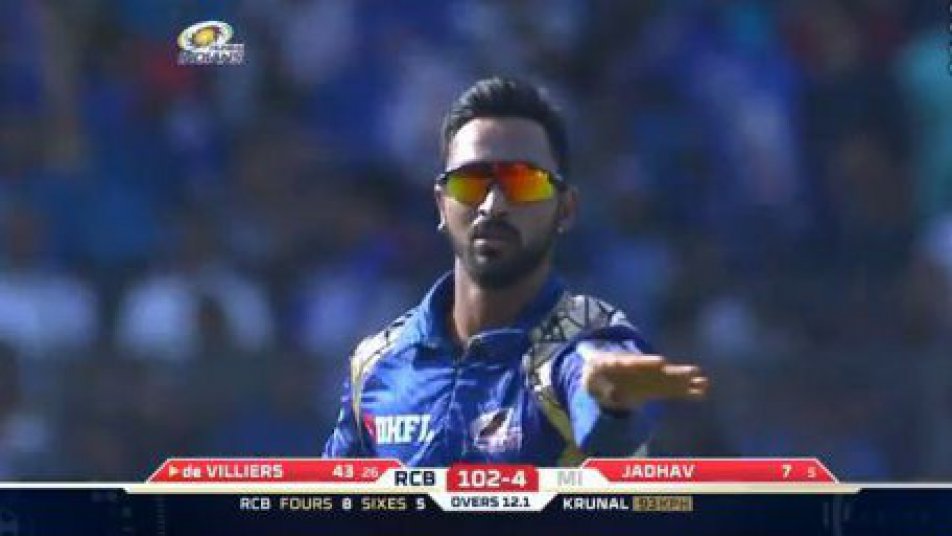 Krunal celebrates De Villiers's wicket with unique gesture