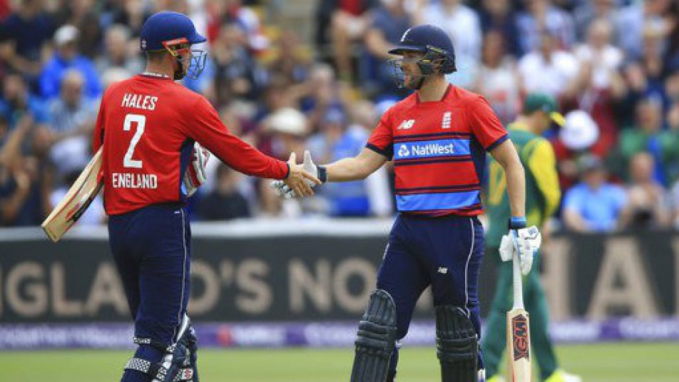 Mallan's record knock on debut takes England to series victory