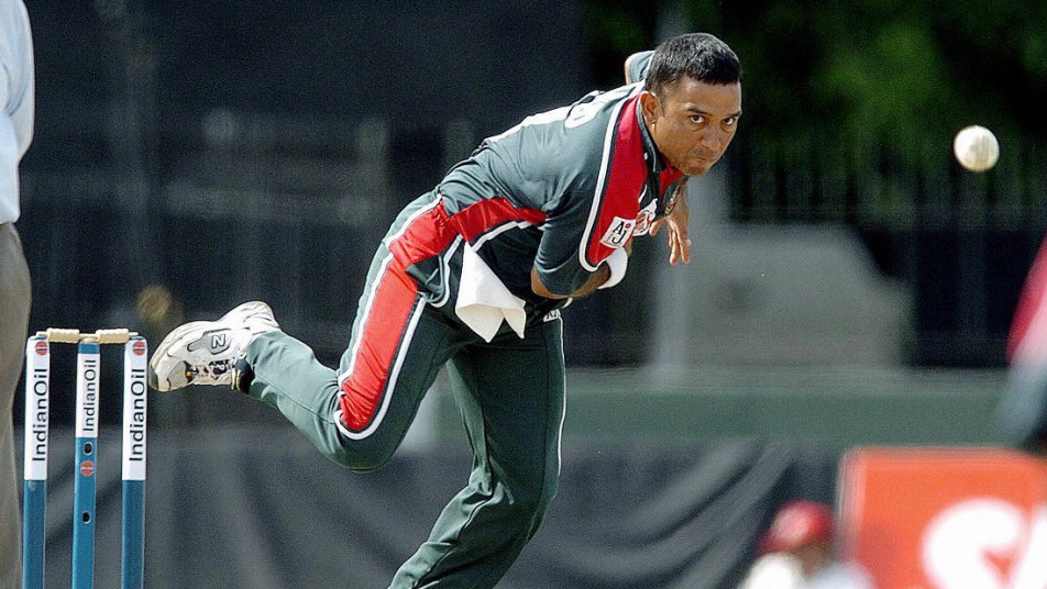 former bangladesh captain khaled mahmud hospitalized in critical condition 11371 Former Bangladesh Captain Khaled Mahmud hospitalized in critical condition