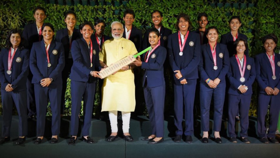 pm modi hosts indian women cricket team hails them for brilliant world cup show 11319 PM Modi hosts Indian women cricket team, hails them for brilliant World Cup show