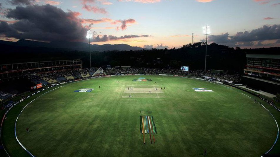 veteran batsman smashes 40 runs in final over to secure victory 11612 Veteran batsman smashes 40 runs in final over to secure victory