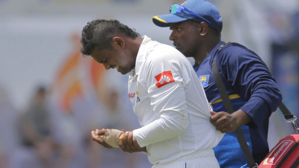 Sri Lanka will have another slot to fill after Asela Gunratne was ruled out of the entire series, following an injury to his wrist in the first innings of the first Test match. (Photo: AP)
