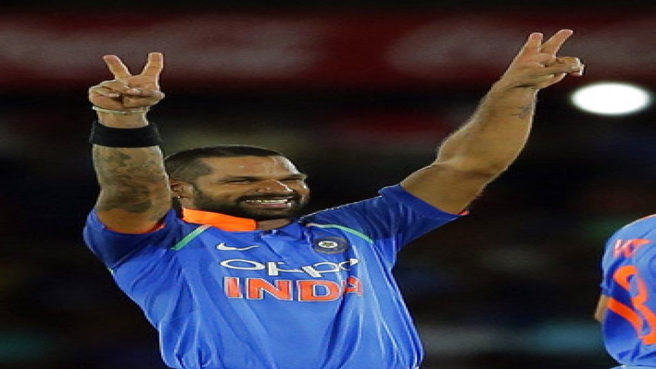 Handscomb to join Australia squad as injured Finch's cover