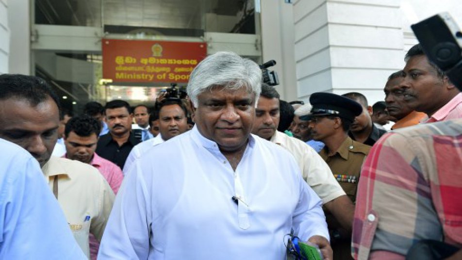 Former Sri Lankan legend Arjuna Ranatunga said hosting India's 'B' team is insulting पूर्व श्रीलंकाई दिग्गज अर्जुन रणतुंगा बोले- भारत की 'B' टीम की मेज़बानी करना अपमानजनक