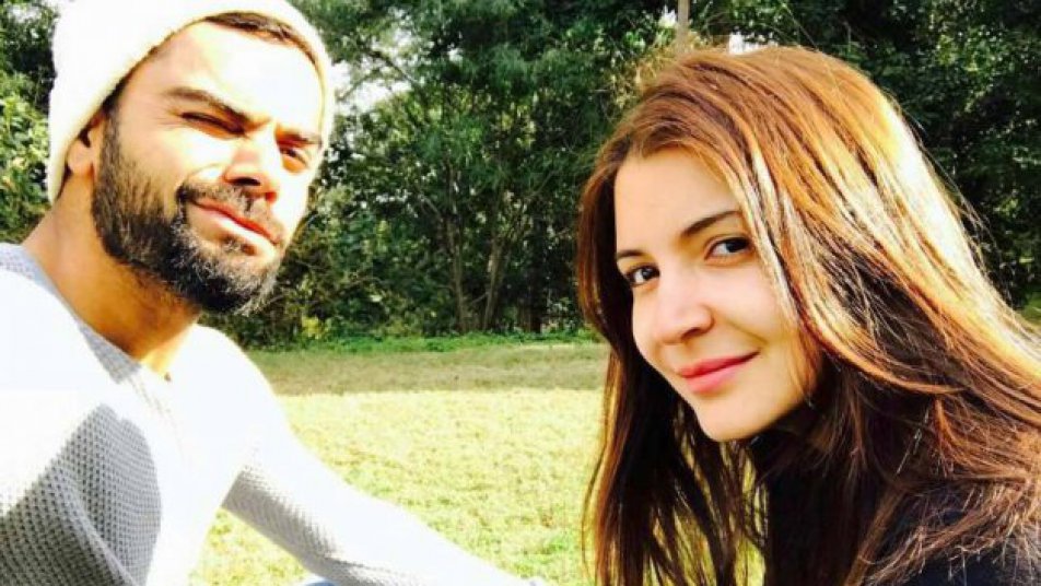 Virat treats fans before comeback, posts beautiful picture with Anushka
