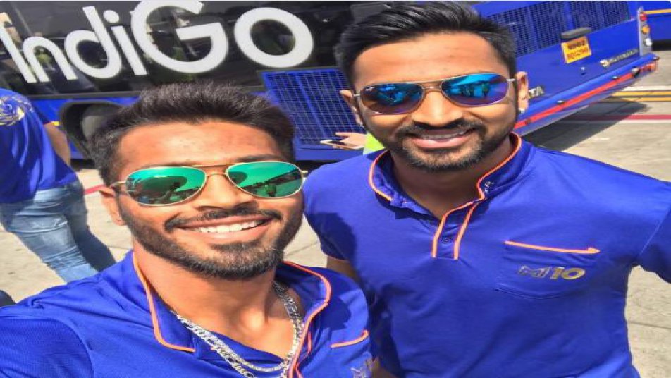 Rohit Sharma acts as  a peacemaker in Pandya Brothers' fight