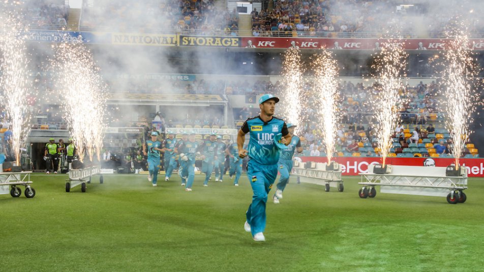 Khulna Titans signs Lynn, Sarfaraz for BPL 5