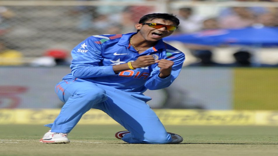 Axar named as Jadeja's replacement for 3rd Test Axar named as Jadeja's replacement for 3rd Test