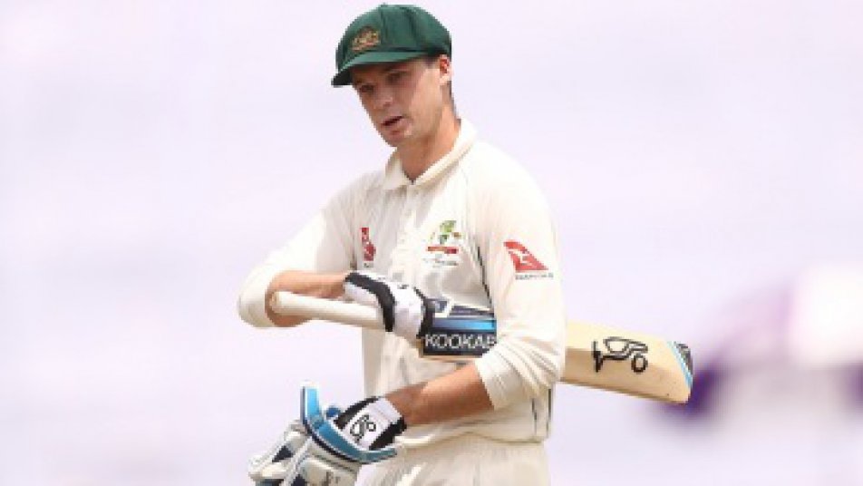 Handscomb to join Australia squad as injured Finch's cover