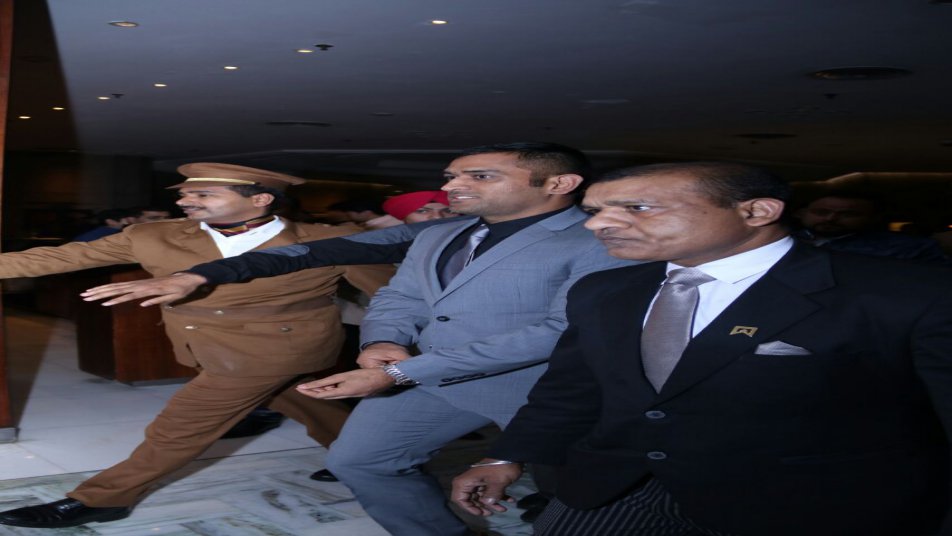 Here Are The Unseen PIctures Of Yuvraj-Hazel Wedding Reception In Delhi