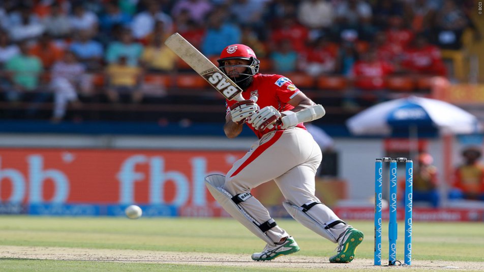 Dinesh Karthik completes the most unique 100 in IPL