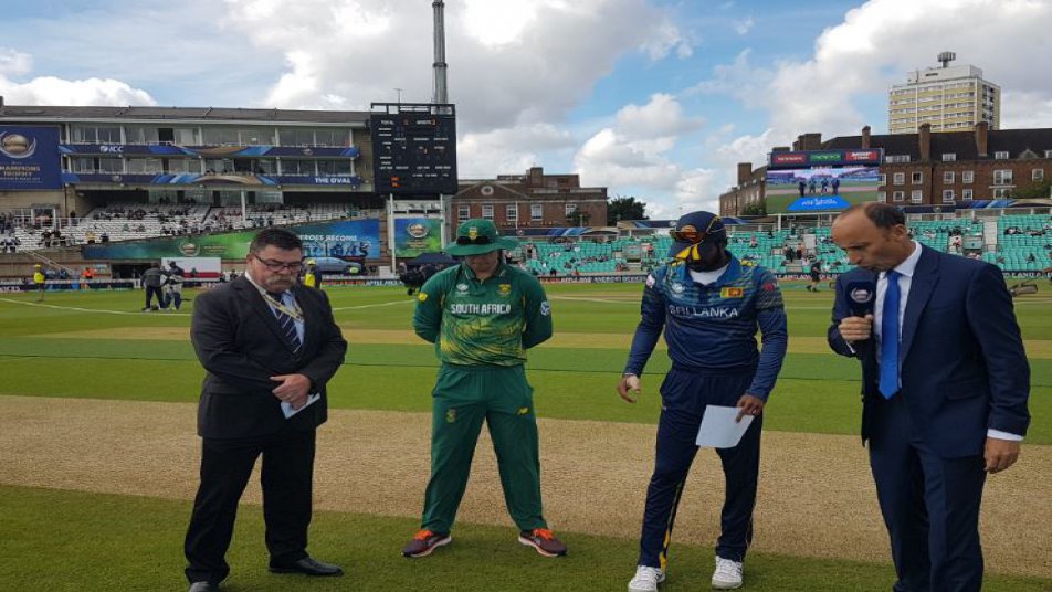 Amla smashes Kohli's world record