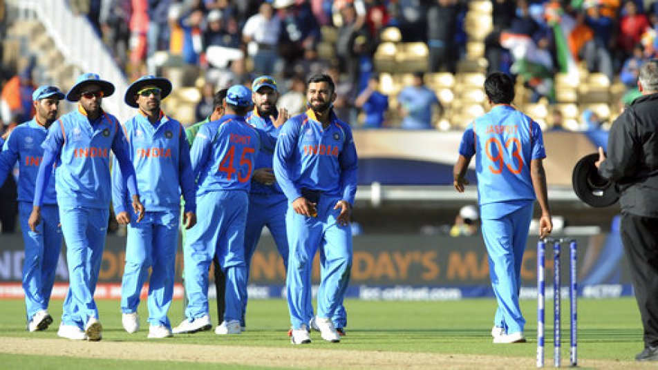 Sehwag catches Ganguly and Warne napping during India-Pakistan match