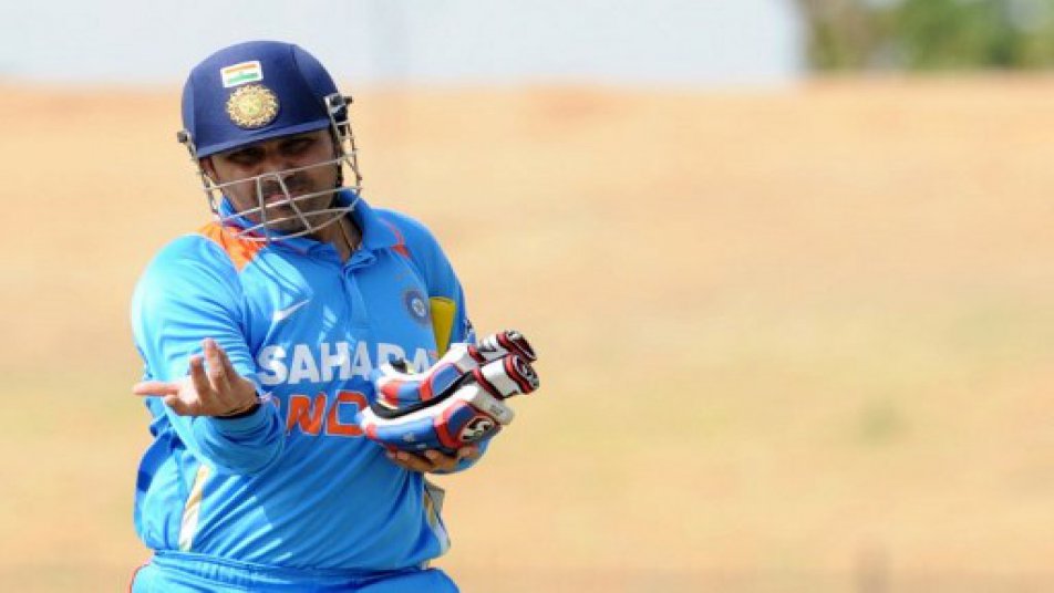Sehwag ‘TROLLED’ on Twitter for sending twoline CV rolled
