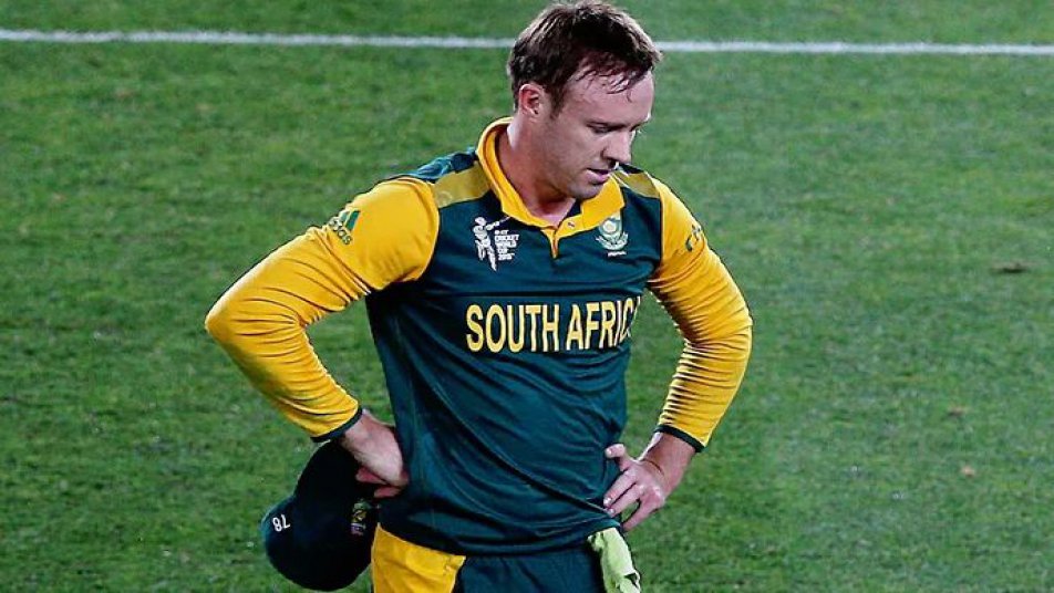 AB De villiers pulls out from NZ series, Hints retirement from Test format.