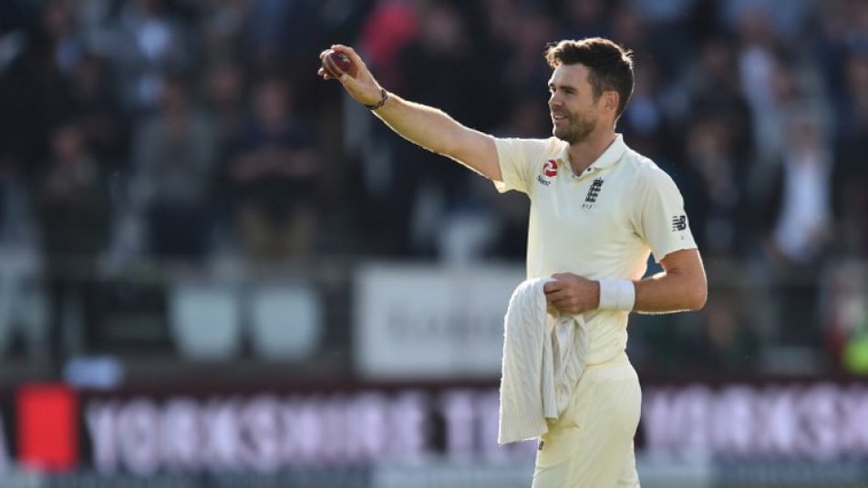 Anderson passes 500 wickets, WI lead England by 22 runs