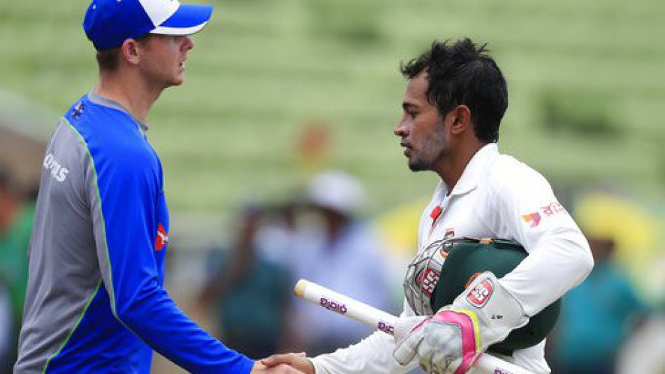 Australia mull three-spinner option to turn the tables on Bangladesh