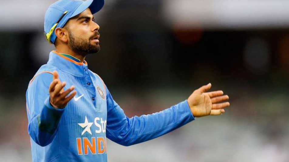 Pakistan fans wave placards with insulting message for Virat Kohli