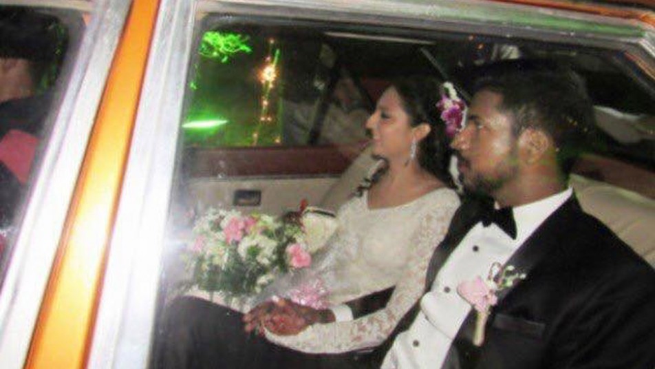 Checkout Wedding Album of Indian Cricketer Varun Aaron & Ragini