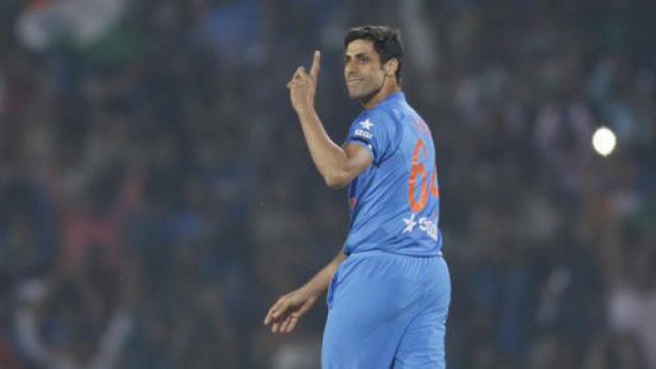 But, veteran pacer Ashish Nehra has grabbed a spot in the 15-player team. (Photo: AP)