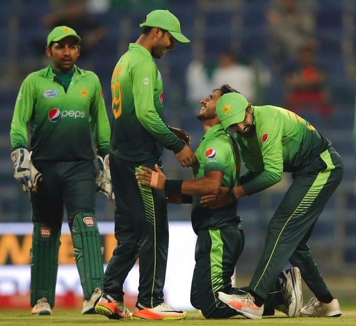 pakistan beat sri lanka to take 3 0 odi lead Imam and Ali seal 7-wicket win for Pakistan over Sri Lanka