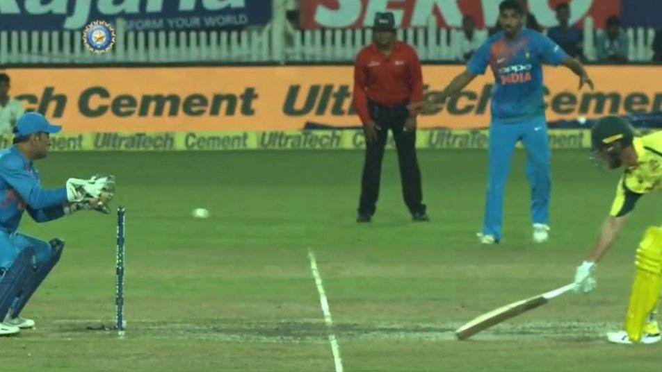 video kohli s rocket throw runs out christian impresses dhoni 12457 VIDEO: Kohli's rocket-throw runs out Christian, impresses Dhoni