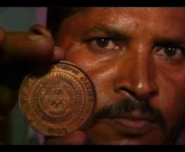 'Gold medal-winning' national boxer now cleans 'garbage' for a living